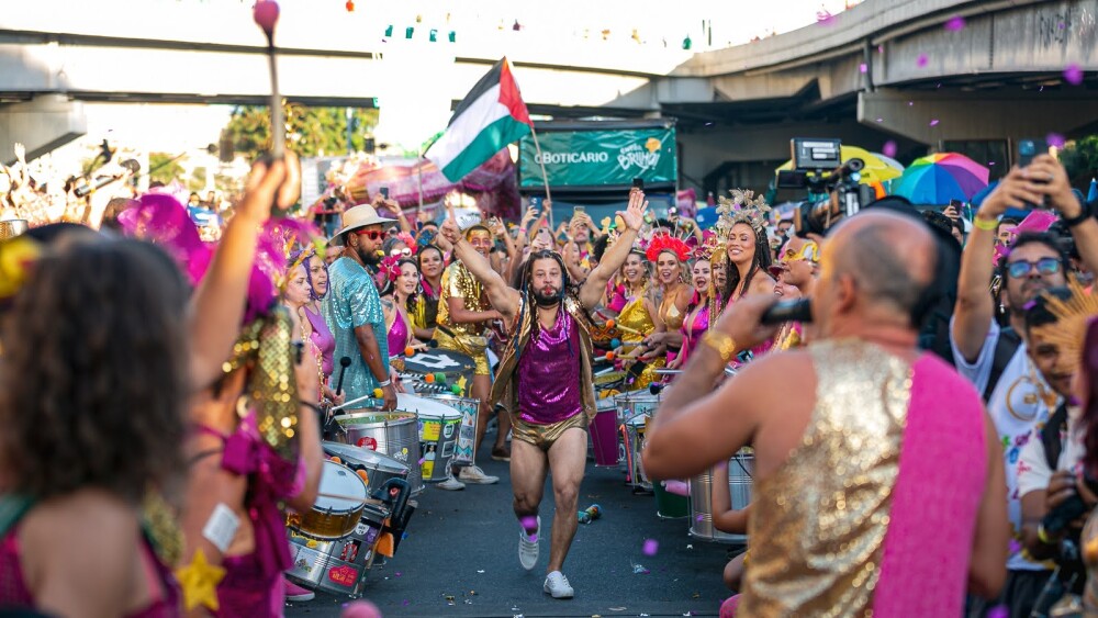 Então, Brilha! - Foto Leo Salvo.jpeg