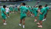 Elenco do Palmeiras recebe instruções do técnico Abel Ferreira