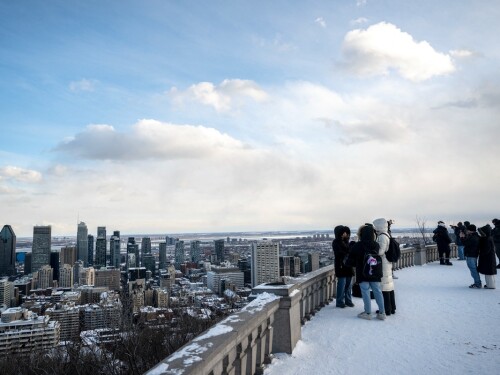 Tempestade histórica de gelo e neve deixa mais de 400 mil sem energia nos EUA