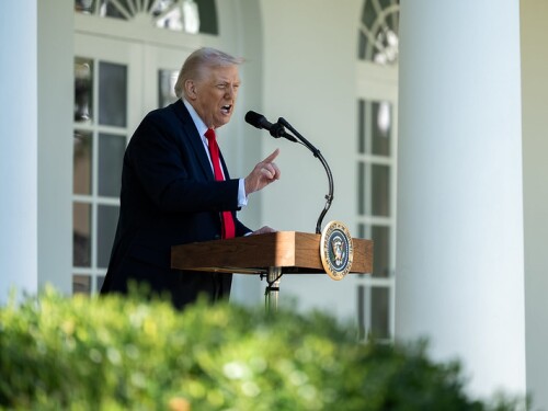 Trump diz que ‘nova presidente’ da Venezuela pode ‘pagar um preço muito alto’