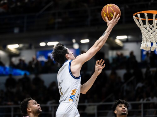 Franco Baralle em ação pelo KTO Minas nas finais do NBB na temporada 2024/2025