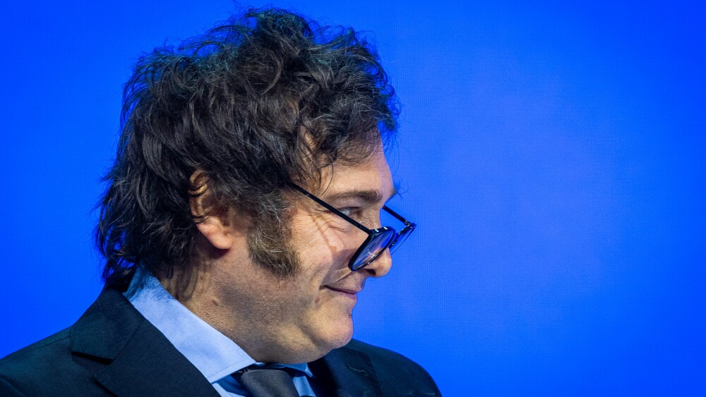 Sindicatos argentinos convocam greve geral contra reforma trabalhista de Milei