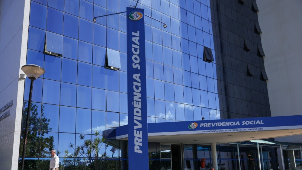 Fachada da sede do Instituto Nacional do Seguro Social, INSS