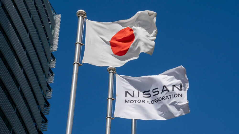Em crise financeira, Nissan coloca time profissional de futebol à venda no Japão