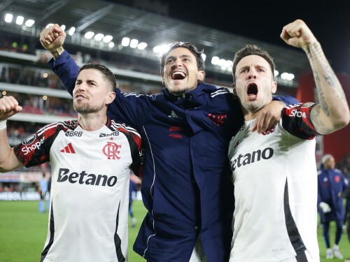 Estudiantes x Flamengo: Jorginho, Pedro e Saúl vibram com classificação rubro-negra em La Plata