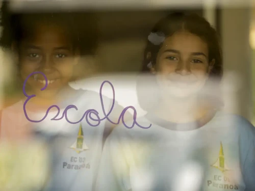 Quem faz a educação no Brasil?