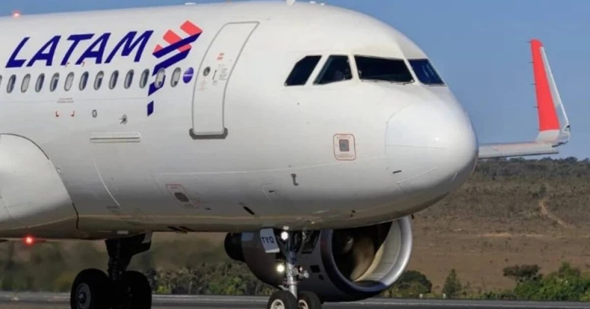 Os Melhores Filmes e Séries para Assistir em um Voo: Top 10 da LATAM em 2024