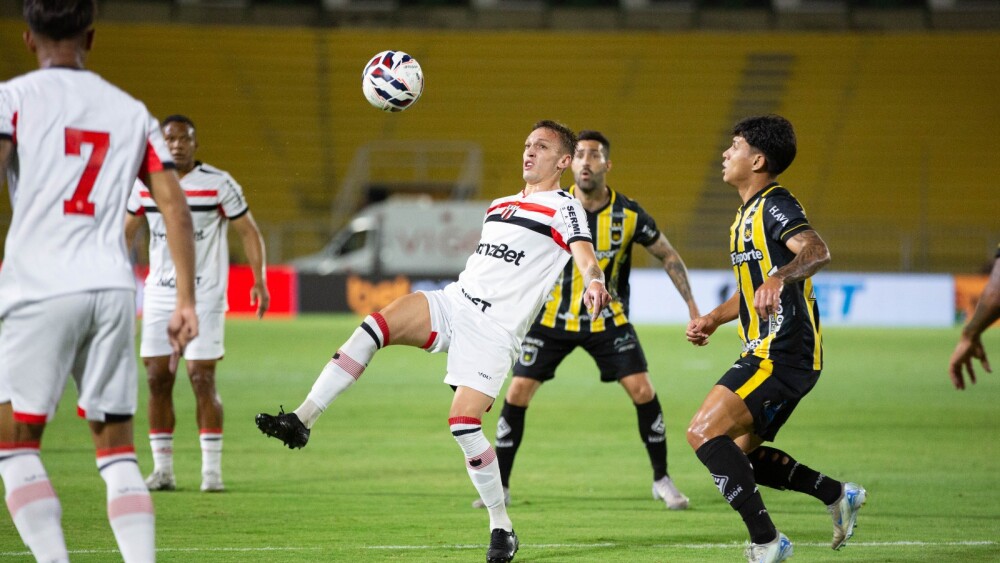 Botafogo-SP derrota Volta Redonda e deixa zona de rebaixamento da Série B