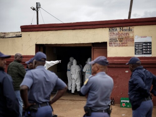 Ataque a tiros em bar deixa mortos e feridos na África do Sul