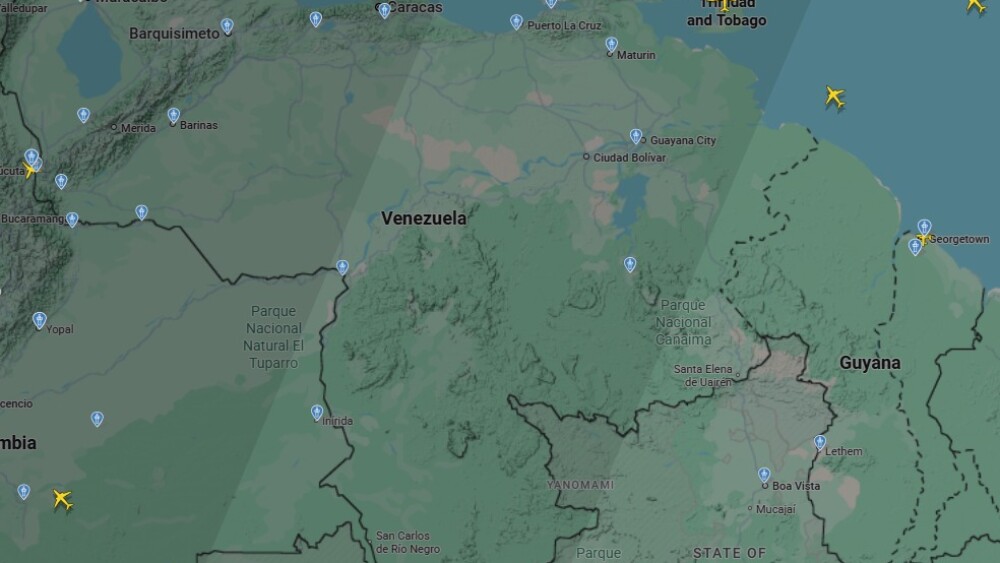 Espaço aéreo da Venezuela aparece deserto após ataque dos Estados Unidos