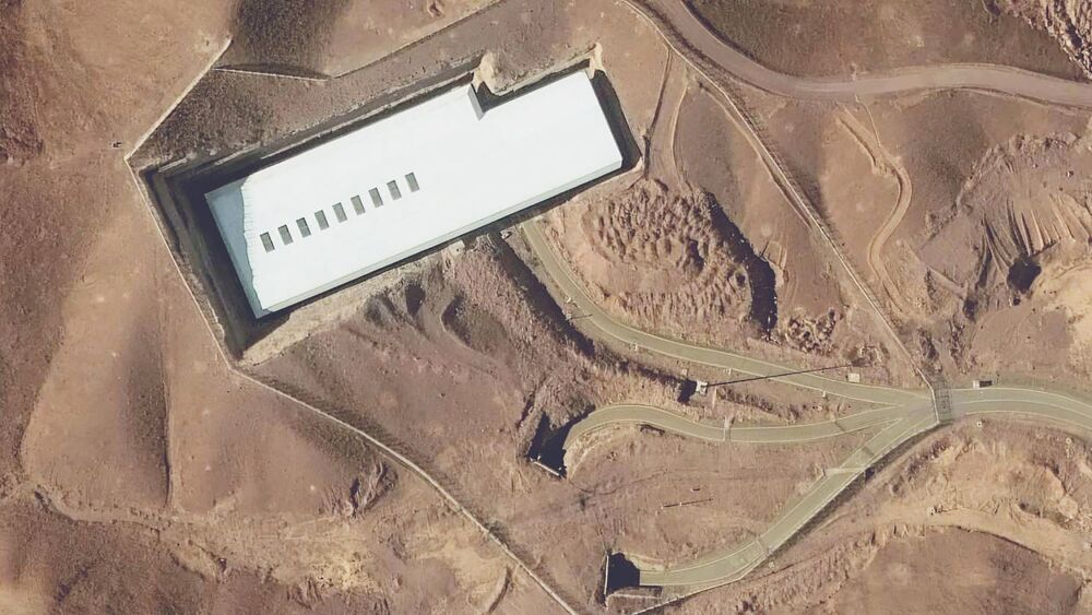 Um dos alvos foi a usina subterrânea de enriquecimento de urânio em Fordow, segundo Trump