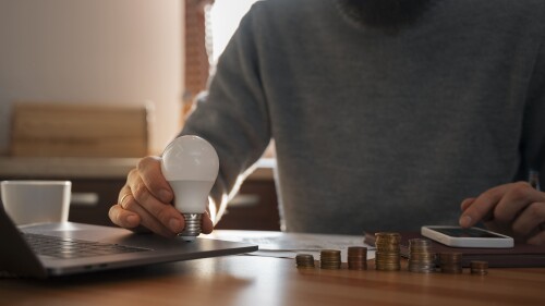 Do chuveiro ao ar-condicionado: hábitos ajudam a economizar energia