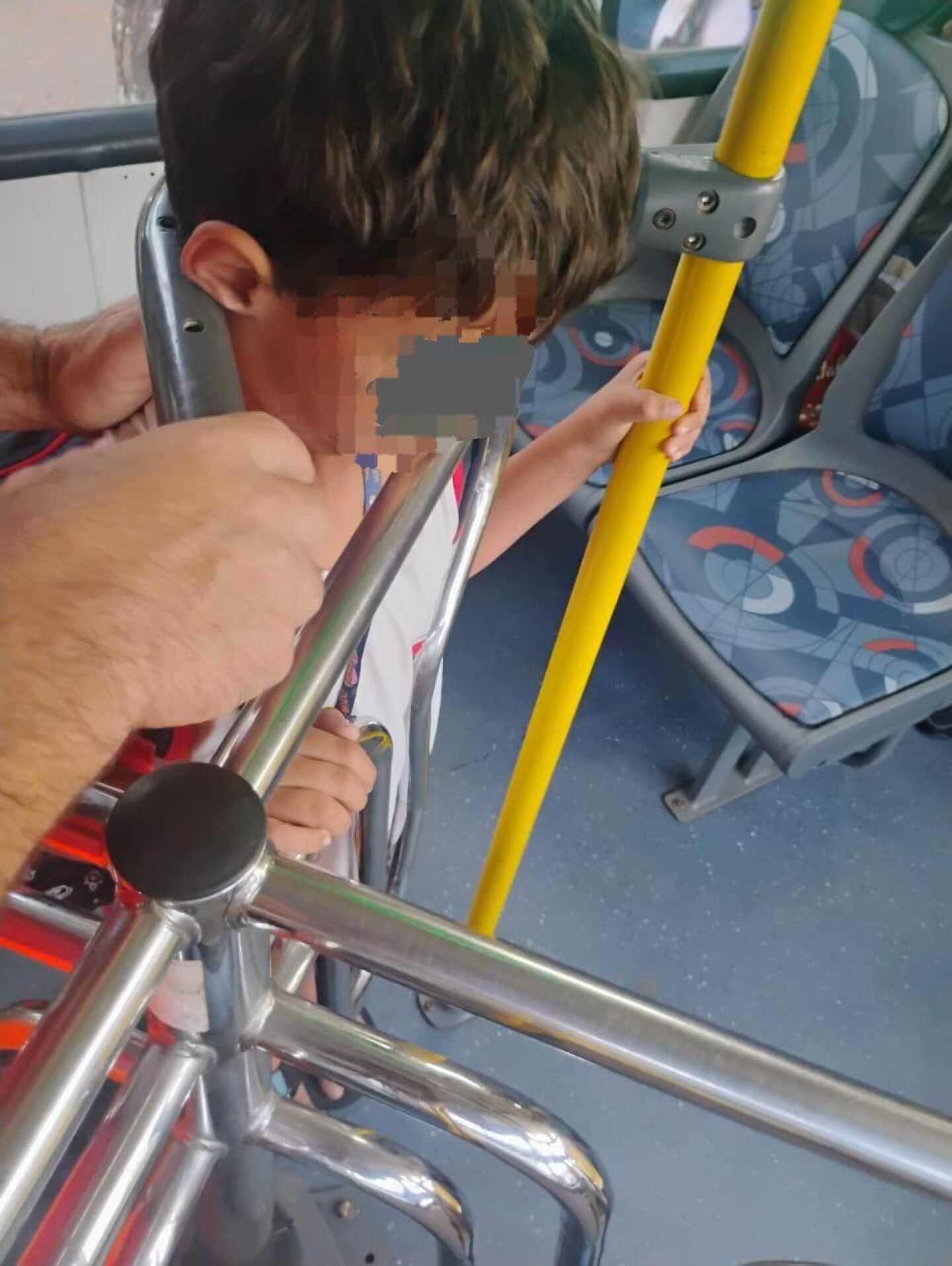 Criança catraca.jpg