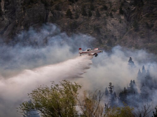 Incêndio florestal na Patagônia argentina prejudica turismo em plena alta temporada