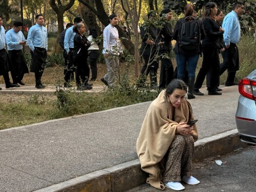 Novo tremor é registrado uma hora após forte terremoto no México