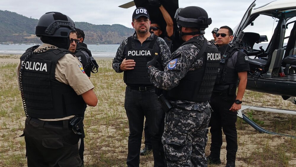 Ataque a tiros deixa seis mortos, incluindo um bebê, em praia do Equador