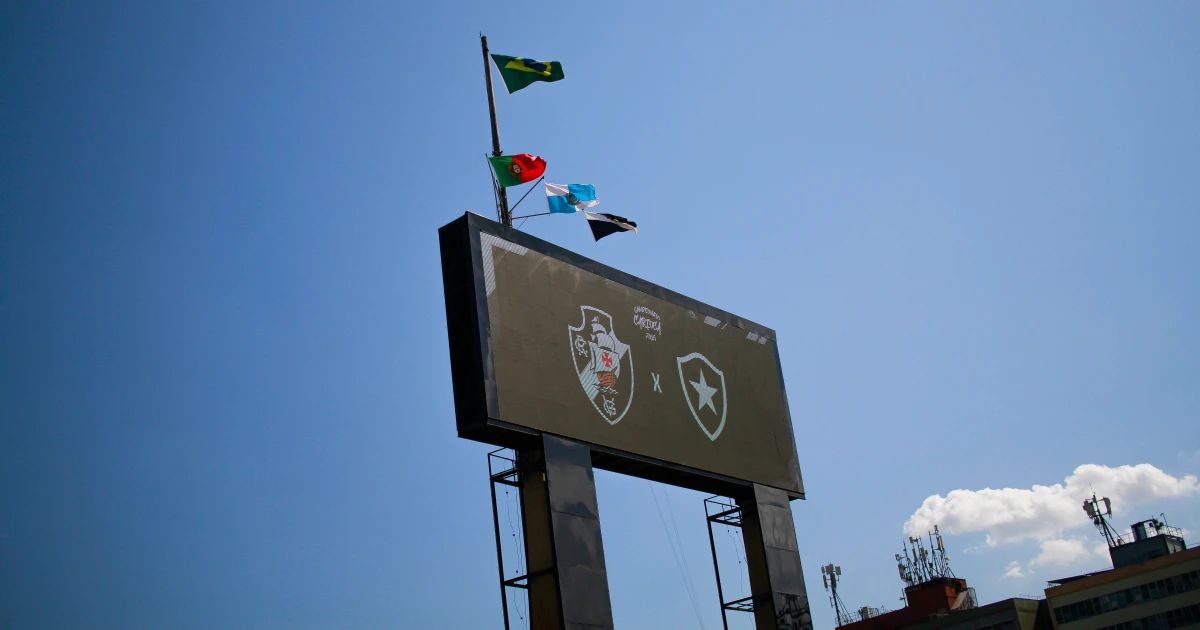 Vasco x Botafogo: veja as escalações para clássico pelo Carioca