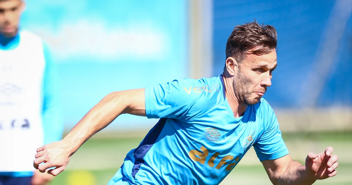 Arthur em campo: Grêmio se anima para duelo contra o Flamengo, mas Nação Rubro-Negra confia no poder do Manto!