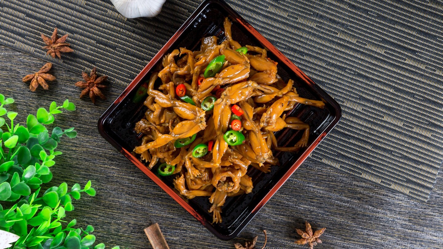 The consumption of frog legs in France causes an ecological imbalance in Asia; Understands The consumption of frog legs in France causes an ecological imbalance in Asia; Understands