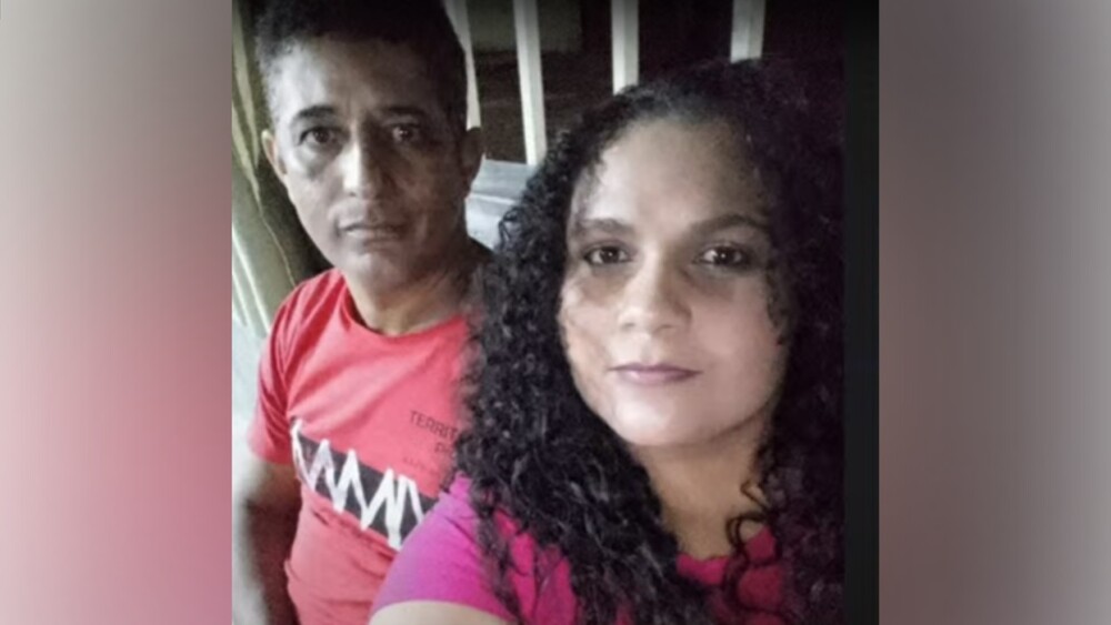 Foto mostra Marcio Ribeiro de Sousa Oliveira e Diana Ribeiro de Almeida Oliveira