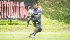 Goleiro Lucas Arcanjo durante treino do Vitória